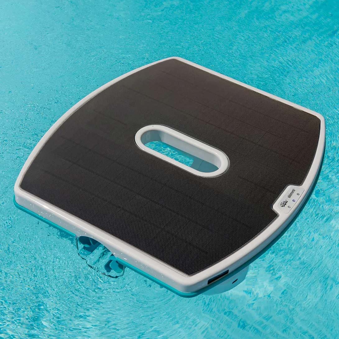 Dolphin Skimmi - Solar Powered Pool Skimmer