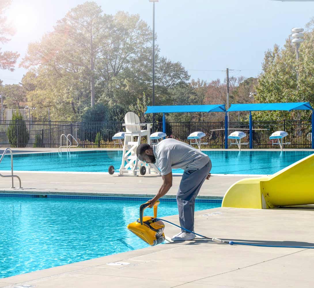 Dolphin Wave 60 Commercial Robotic Pool Cleaner (Open Box)